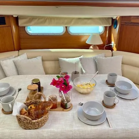 Bateau-hôtel Jeanneau Sun Odyssey 54 Ds Lulu' Nydri (Lefkada)